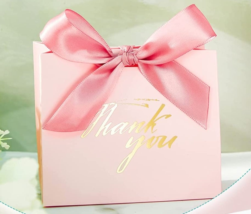 Cajita pink and gold with pink ribbon