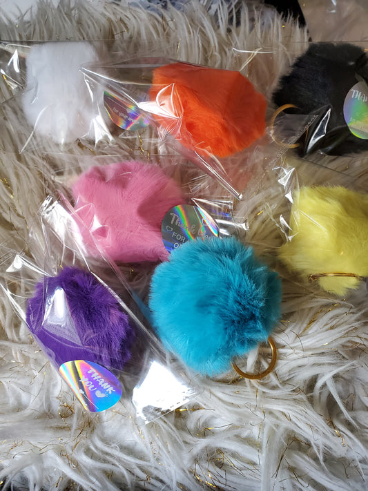 Llaveros pom pon