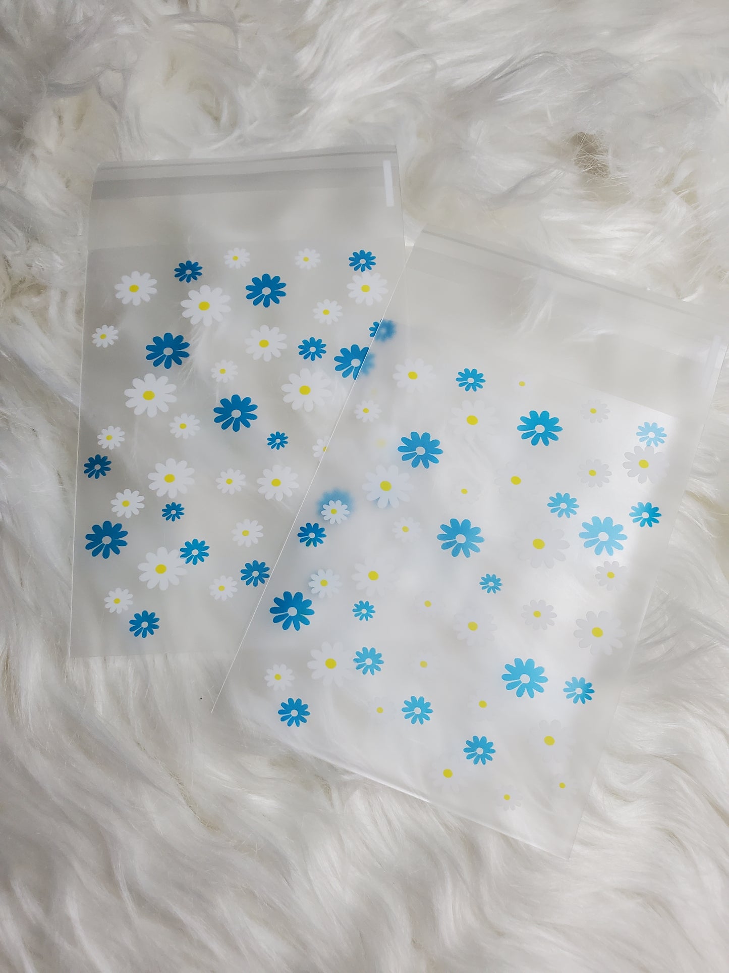 Cellophane blue fliwers 3x4in